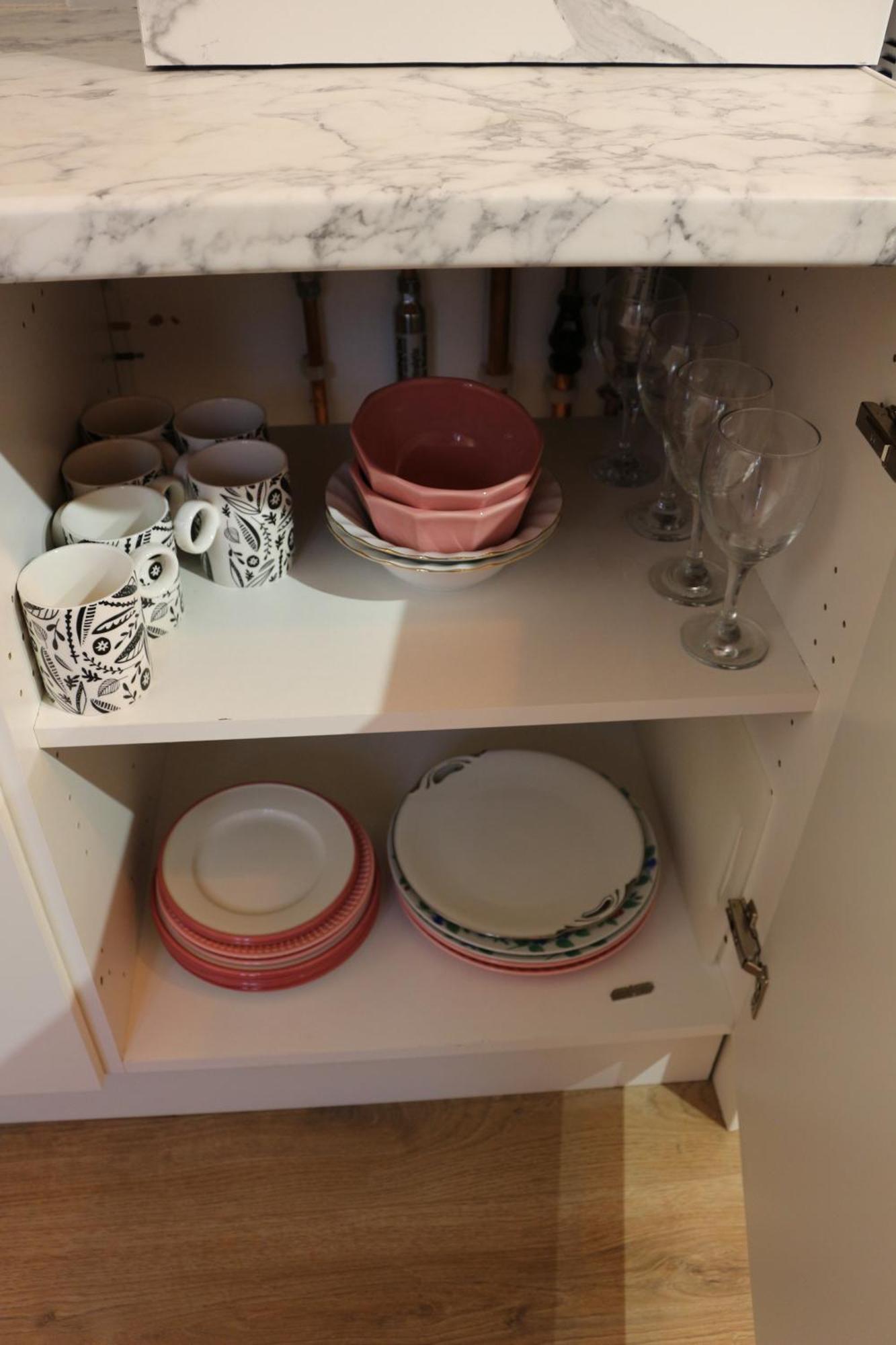 Self Contained, Double Bed Studio, Private Kitchen, Private Bath, Walking Distance To Harry Potter Watford  Bagian luar foto